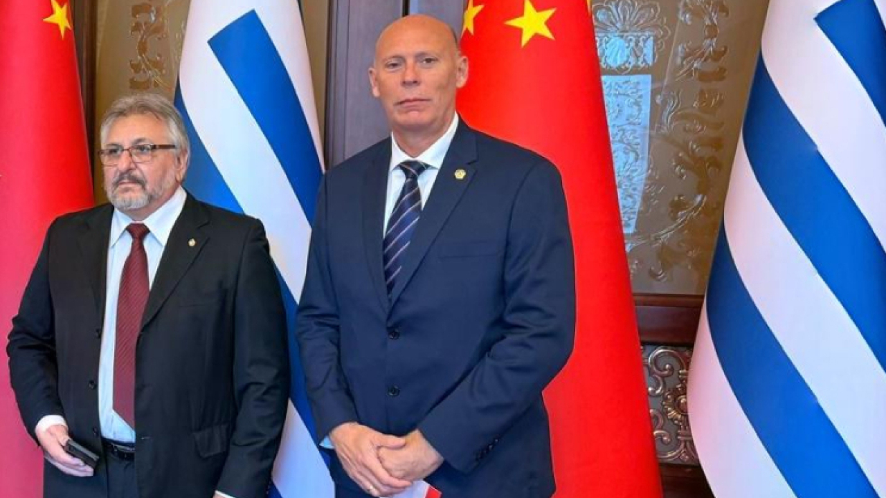 Mario Piacenza y Pablo Genta en el Gran Salón del Pueblo Chino