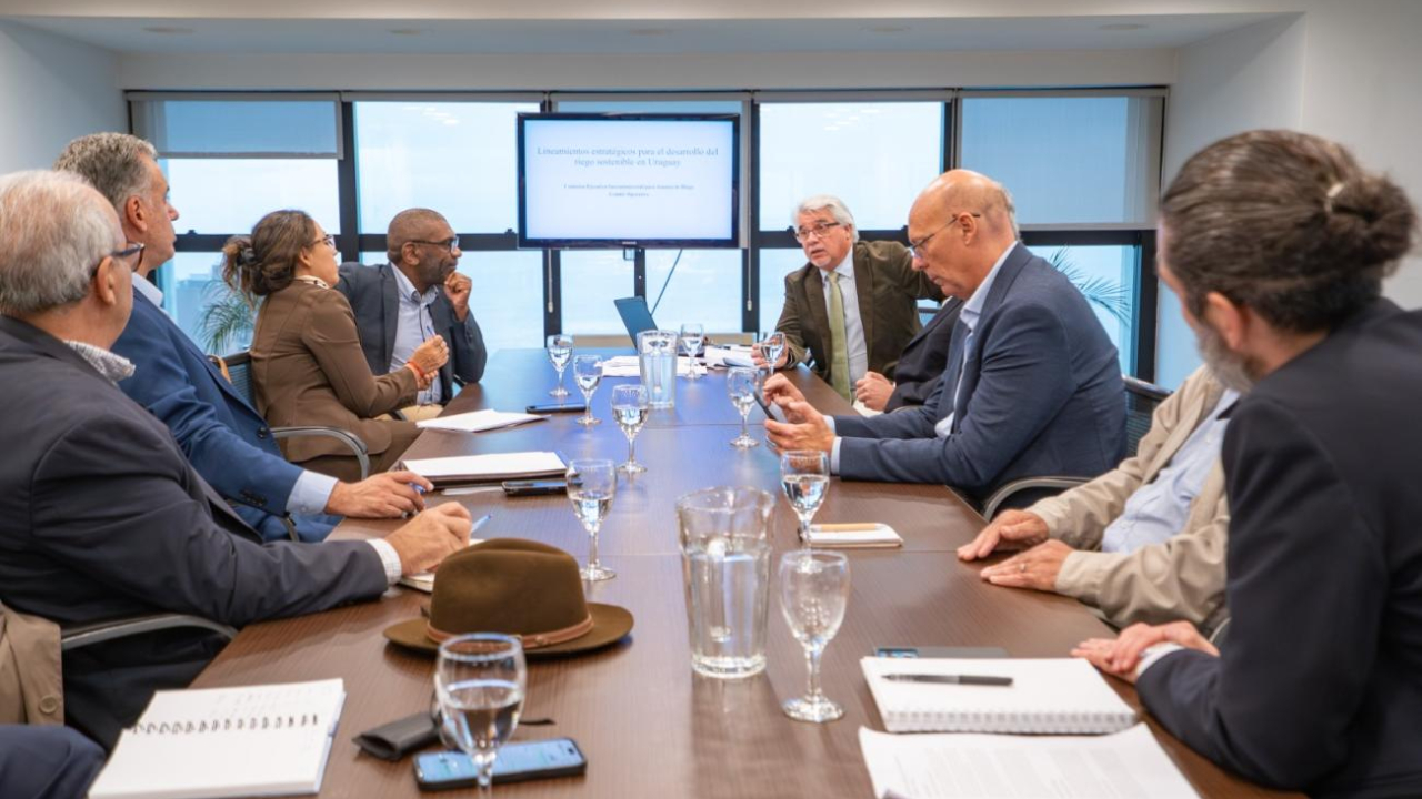 Gobierno avanza en lineamientos estratégicos para impulsar el riego como política productiva